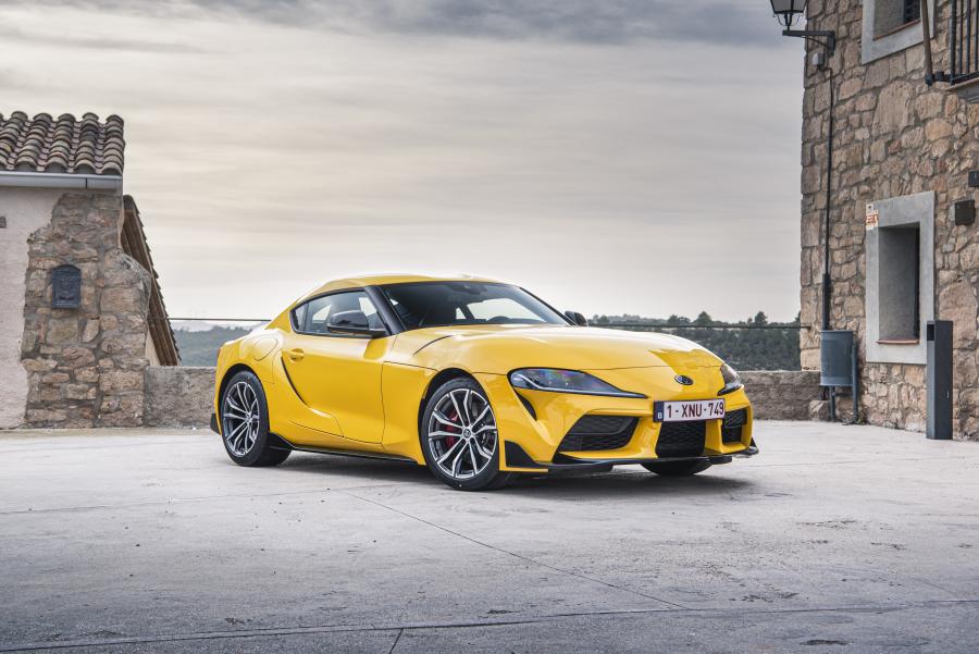  Toyota GR Supra 2.0 (A90) 2020 года  (WW) (фото 1 из 40)